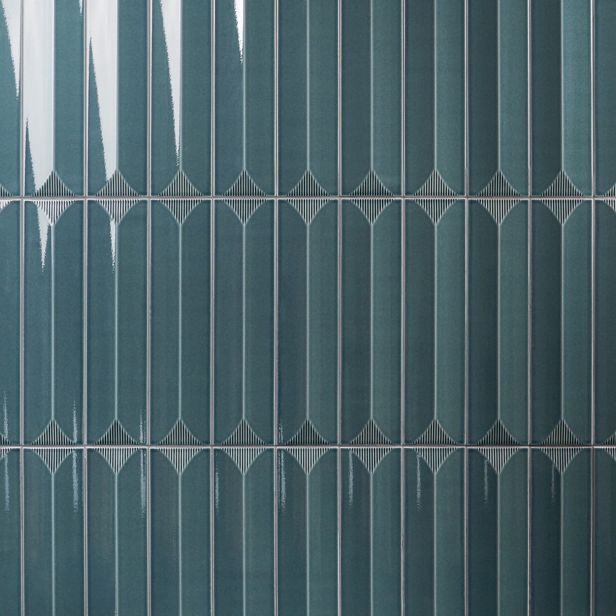 Retouch Inflex Emerald Green 4.5x18 3D Crackled Glossy Ceramic Tile