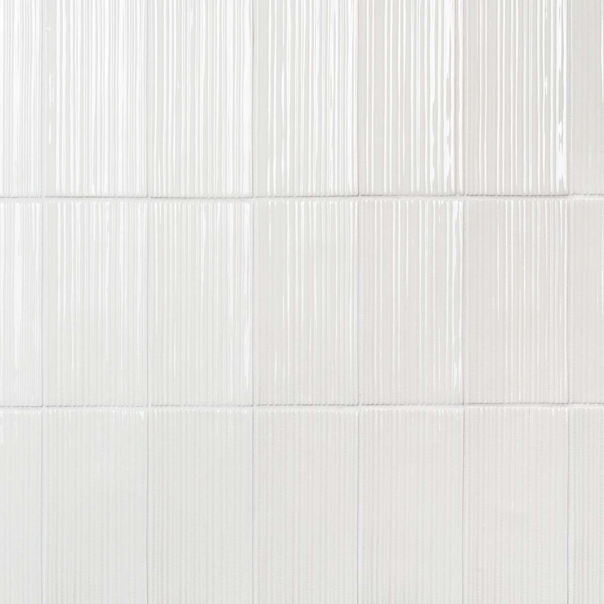 Baroque Glass Blanco White 4.5x9 Fluted Ridged Polished 