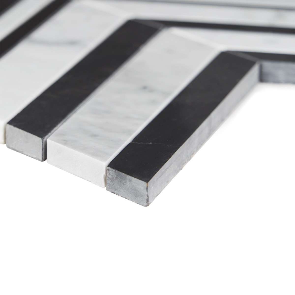 Close Out - Cayuga Nero - Carrara White & Nero Marquina