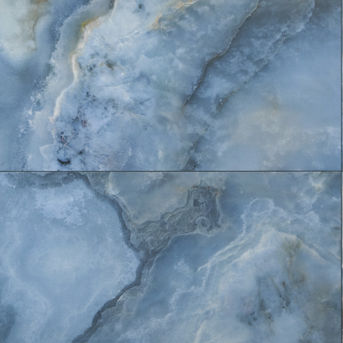 Onix Blue 24x48 