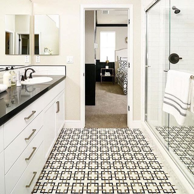 Stone Pathway - Asian Statuary with Athens Gray & Nero Lines Polished Marble