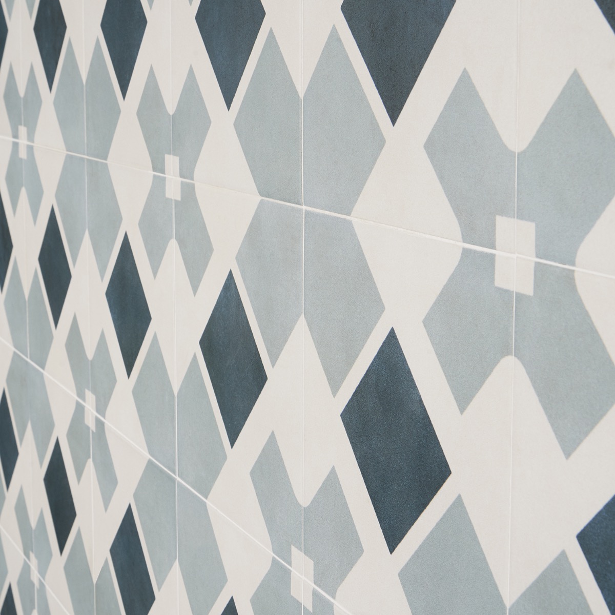 Dhar White Cross 9x9 Matte Porcelain