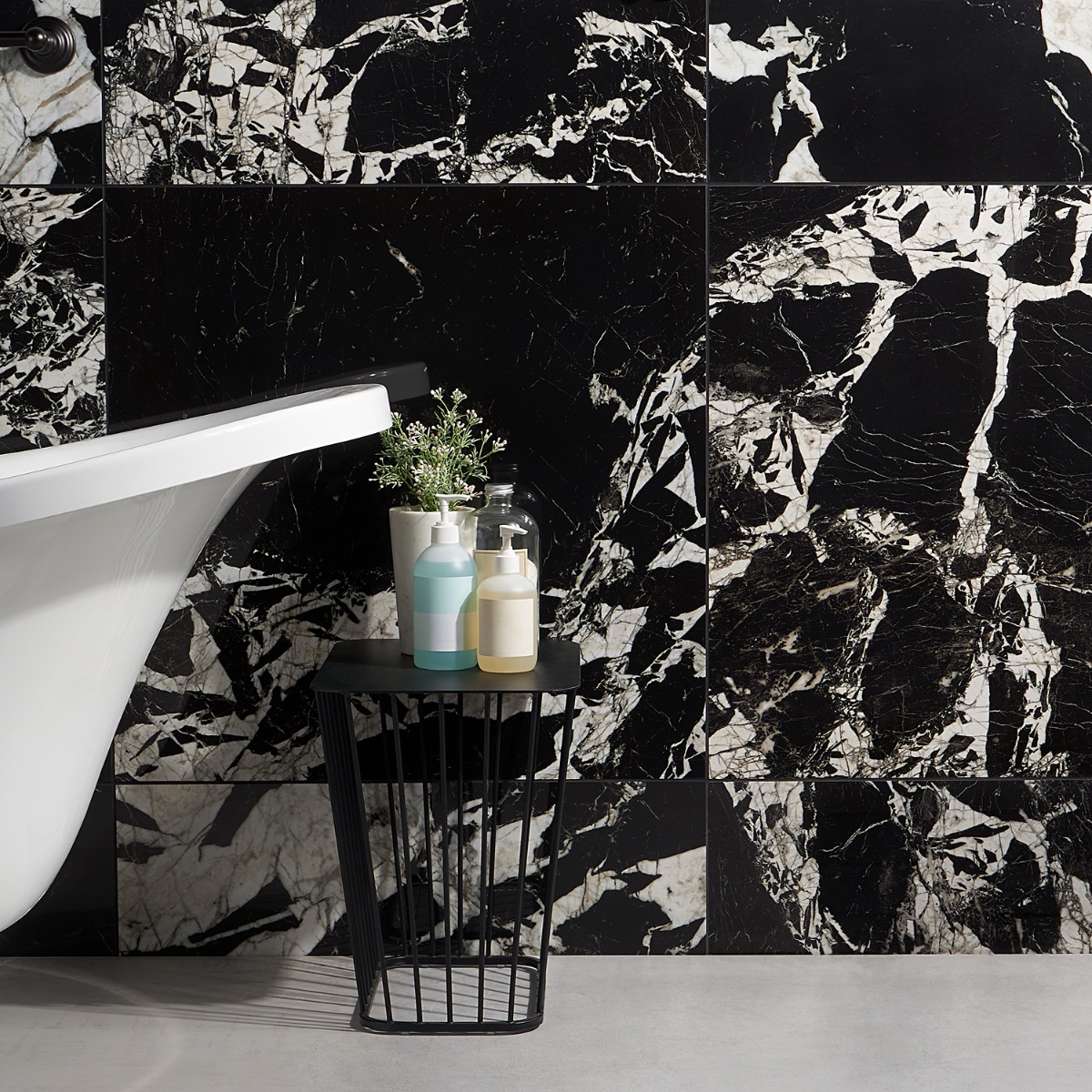 Close Out - Concorde Black Antique 30x30 Polished 